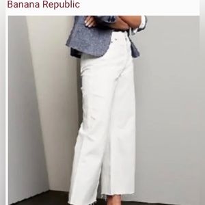 BANANA REPUBLIC High Rise Wide Leg Crop Jeans